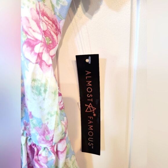 Almost Famous Women's Junior Blouse, Large, Puff Sleeve Pastel Rose Pink Blue - Picture 9 of 16